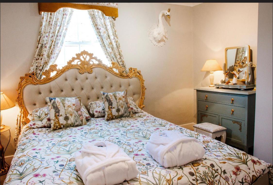 Whispering Place Georgian Grade II Sleeps 6 Adults 3 Mins From Safari Park & Steam Train Bewdley Exterior foto