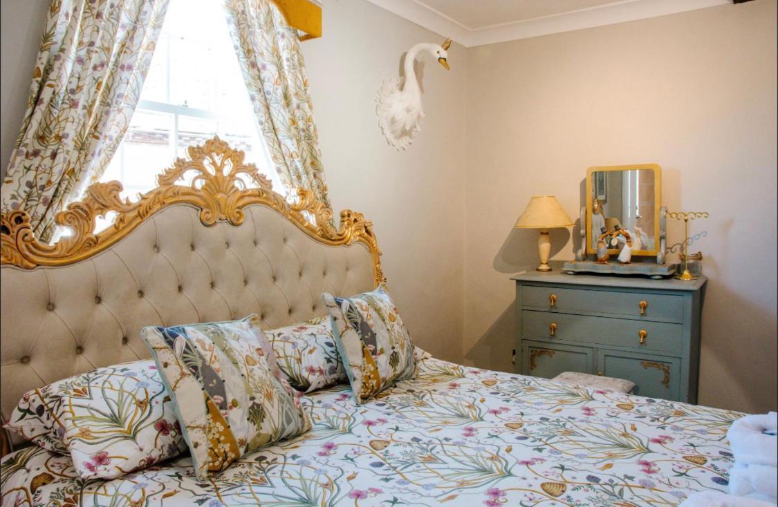 Whispering Place Georgian Grade II Sleeps 6 Adults 3 Mins From Safari Park & Steam Train Bewdley Exterior foto